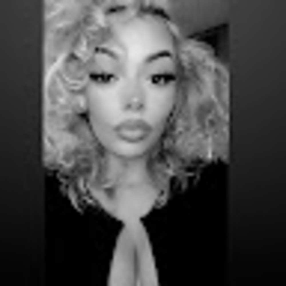 Meet your Posher, Aisha